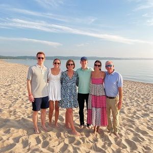 Meet your Posher, Clare